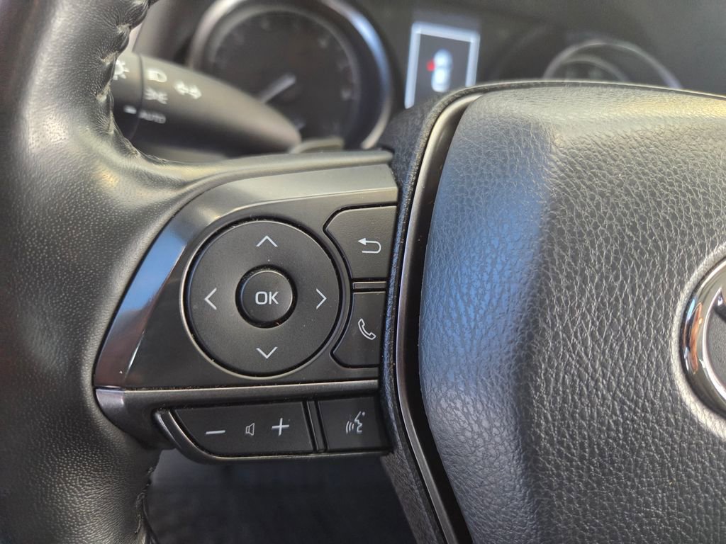 Used 2023 Toyota Camry SE FWD image 29
