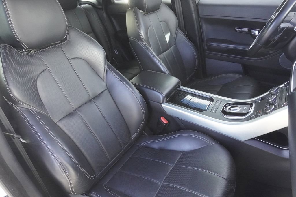Used 2014 Land Rover Range Rover Evoque Prestige image 24