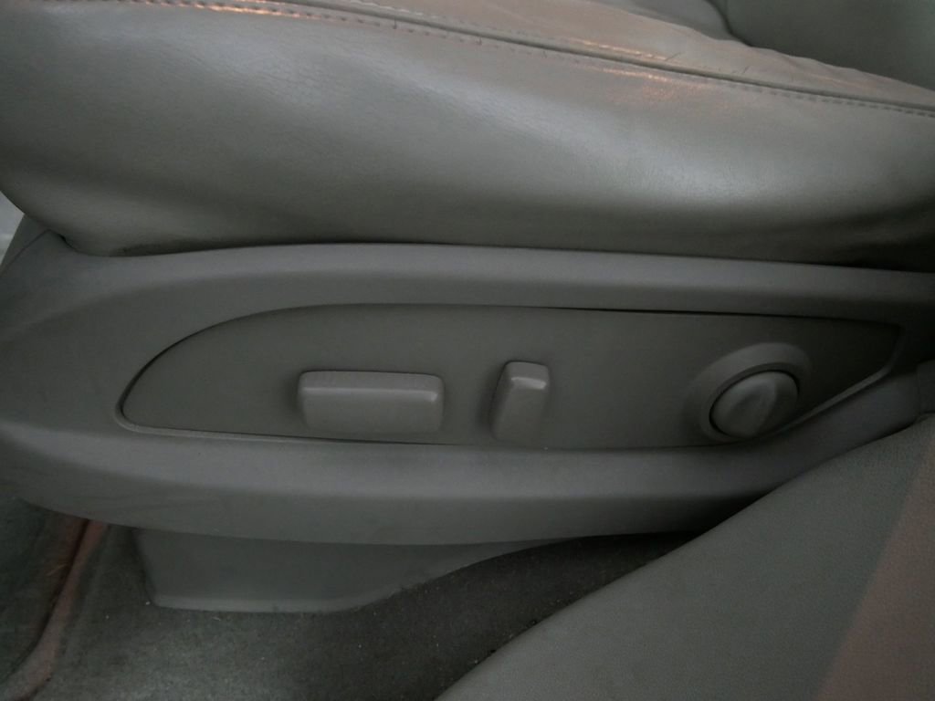Used 2013 Buick Enclave Leather image 15