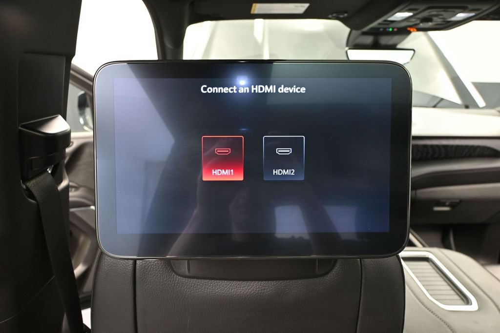 Used 2024 GMC Yukon Denali w/ Denali Reserve Package AWD/4WD image 46