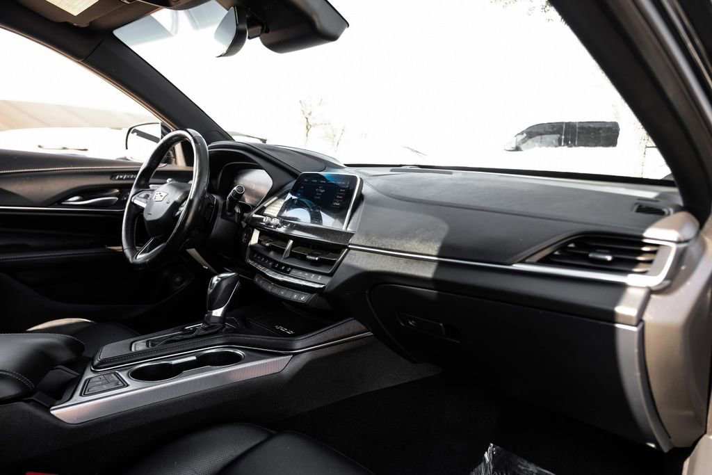 Used 2024 Cadillac CT4 Premium Luxury image 12