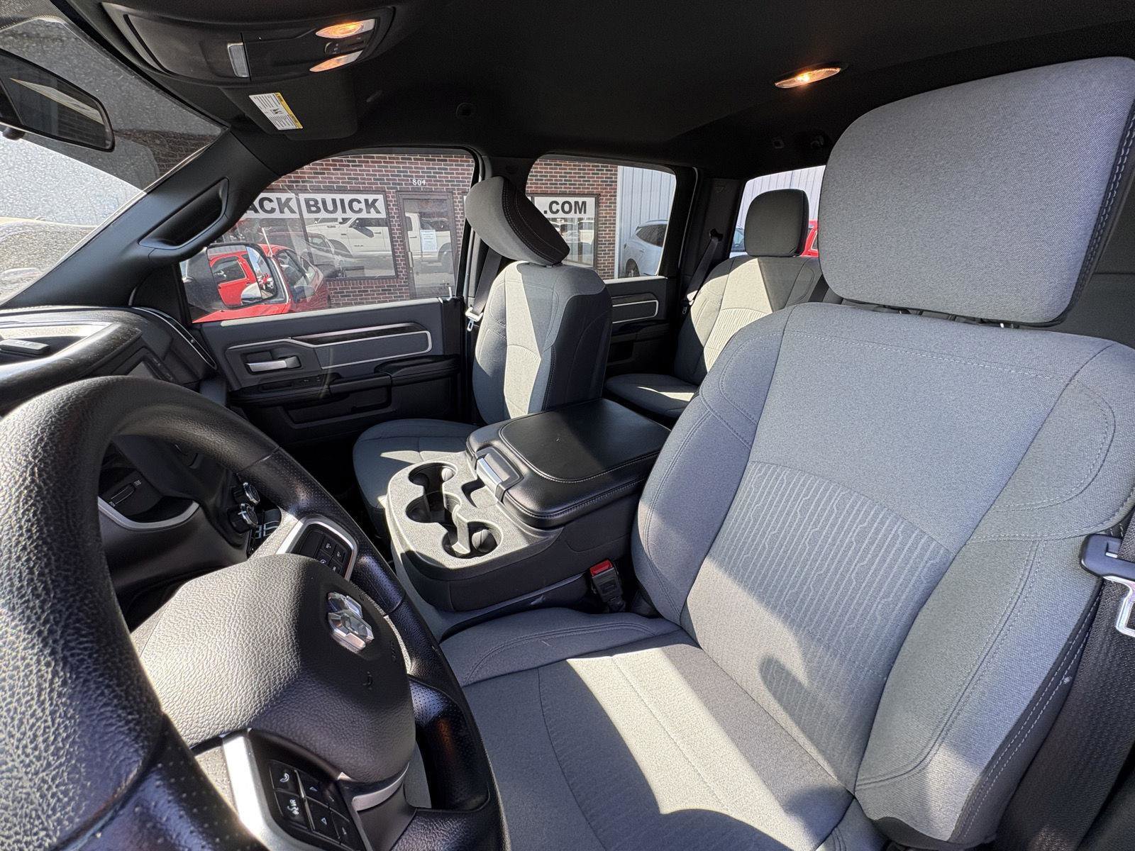 Used 2021 RAM 2500 Big Horn image 9