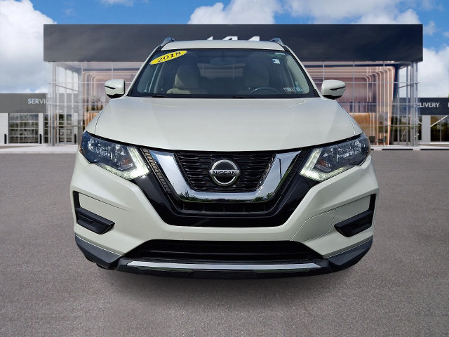 Used 2018 Nissan Rogue SV w/ Premium Package AWD/4WD image 2