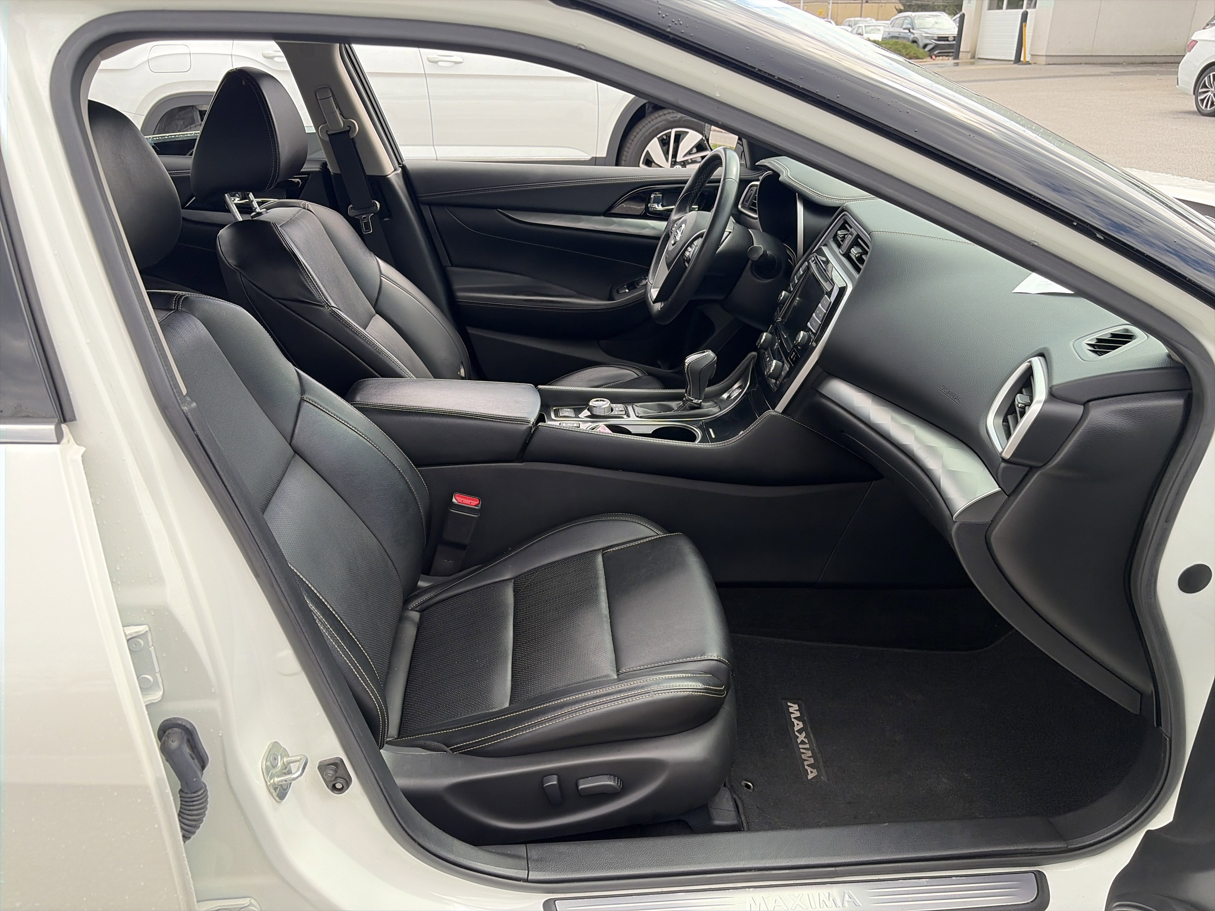 Used 2021 Nissan Maxima 3.5 SV w/ Floor Mat Group image 28