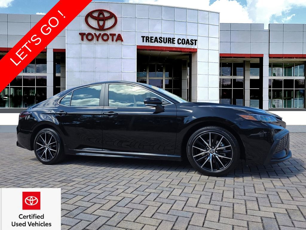 Used 2024 Toyota Camry SE