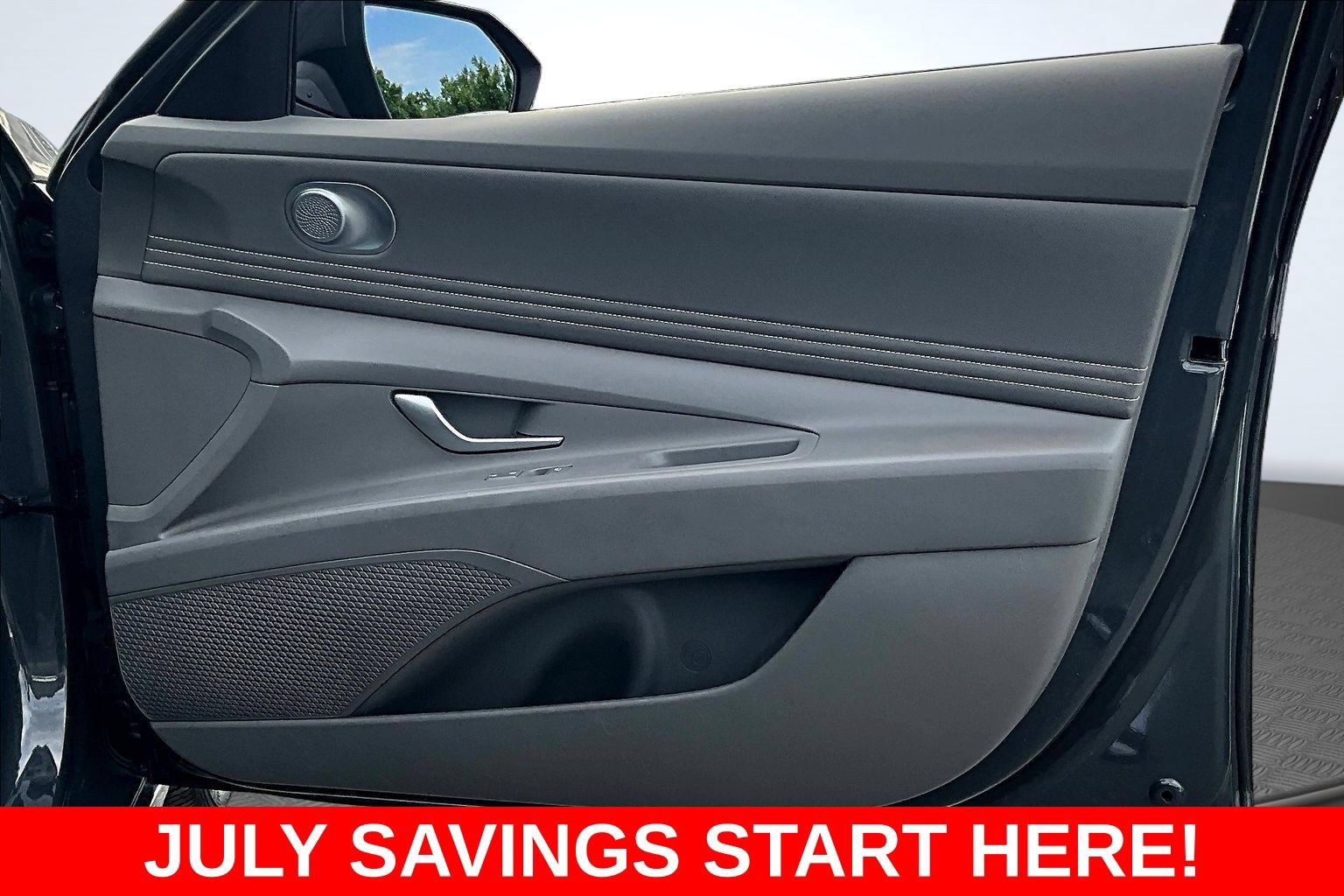 Used 2024 Hyundai Elantra SEL w/ Convenience Package FWD image 31