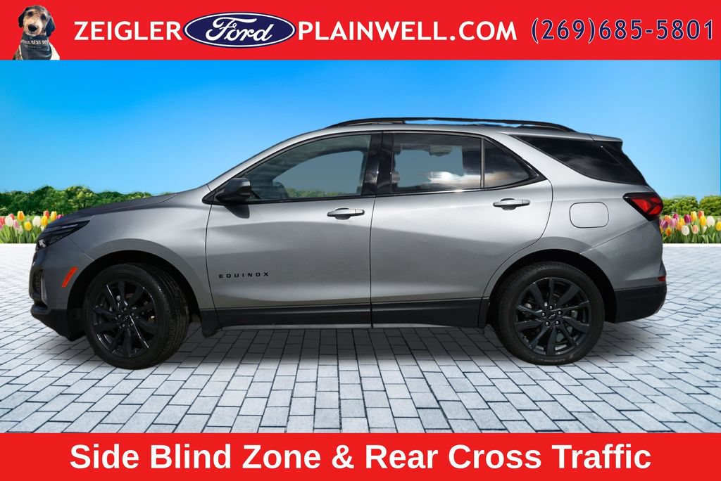 Used 2023 Chevrolet Equinox RS w/ LPO, Floor Liner Package FWD image 2