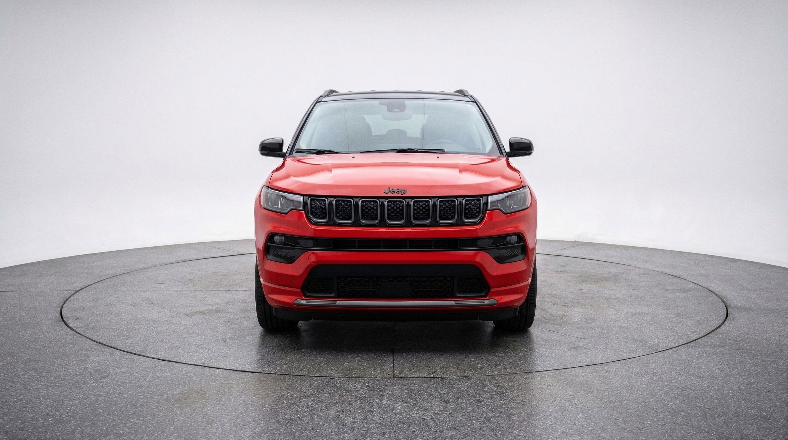 Used 2025 Jeep Compass Latitude AWD/4WD image 2