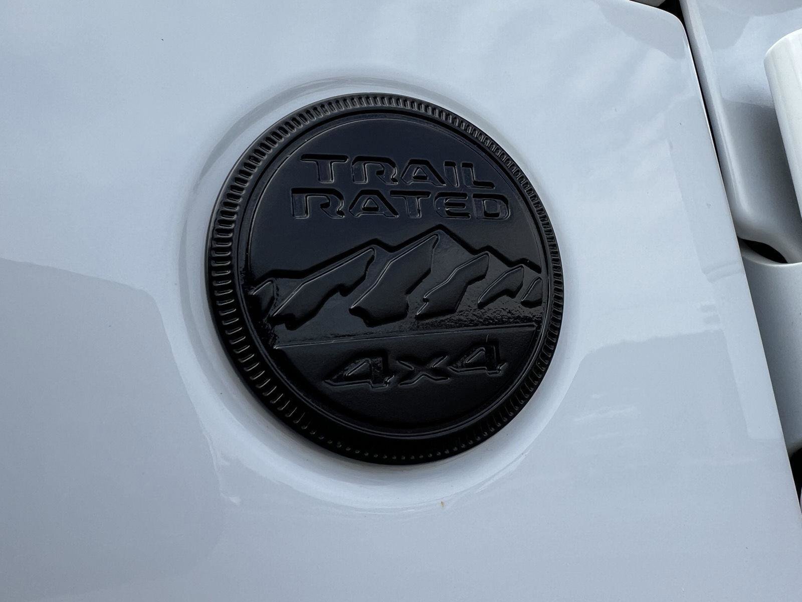 Used 2021 Jeep Gladiator Willys image 13