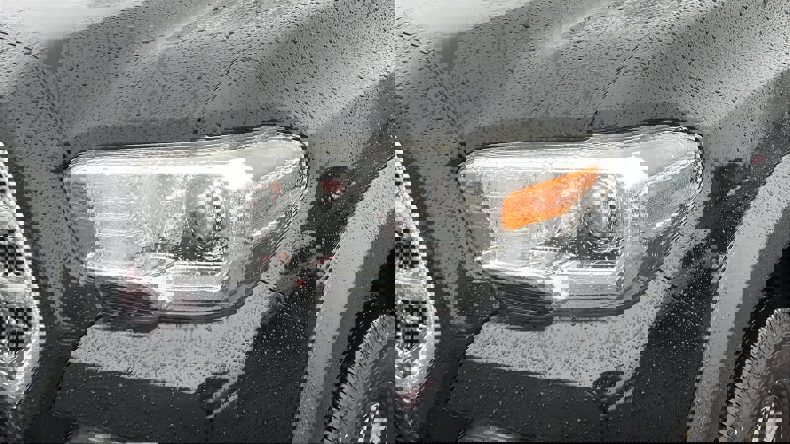 Used 2017 Toyota Tacoma TRD Off-Road image 7