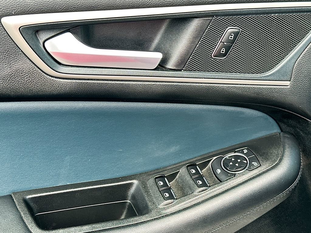 Certified 2024 Ford Edge SEL w/ Sport Appearance Package image 21