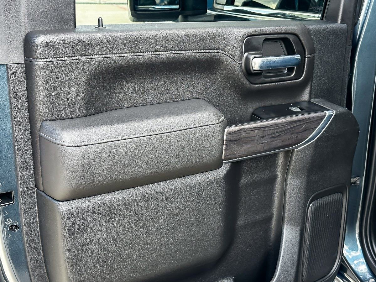 Used 2020 Chevrolet Silverado 2500 LTZ w/ Safety Package image 31