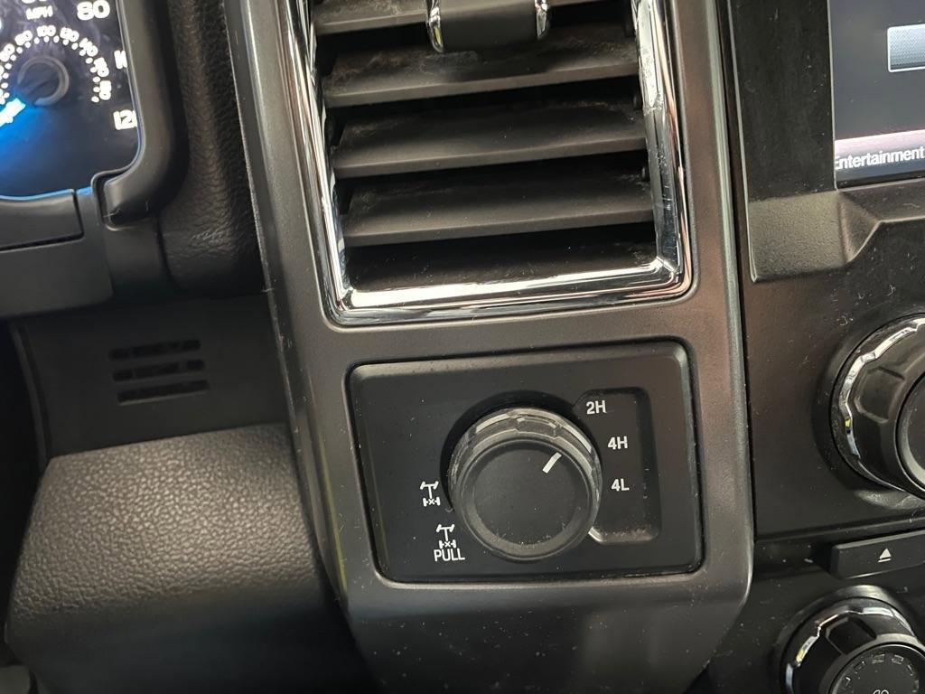 Used 2015 Ford F150 XLT w/ Equipment Group 302A Luxury image 34