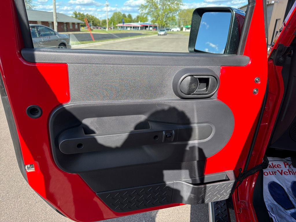 Used 2008 Jeep Wrangler X AWD/4WD image 10