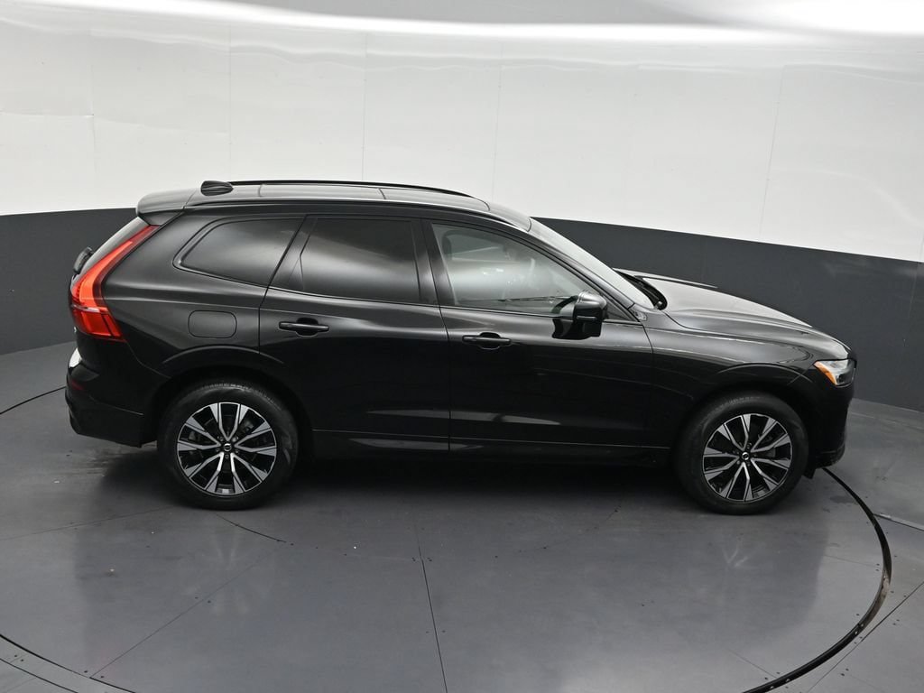 Used 2024 Volvo XC60 B5 Core w/ Protection Package Premier AWD/4WD image 20