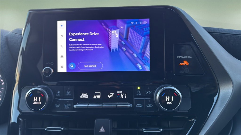 Used 2024 Toyota Highlander LE image 21