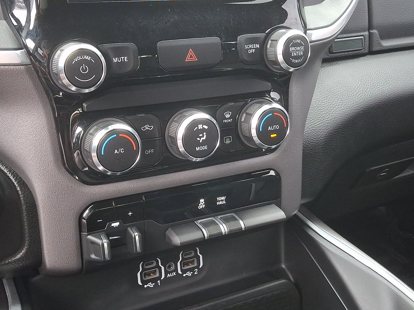 Used 2022 RAM 1500 Big Horn RWD image 15