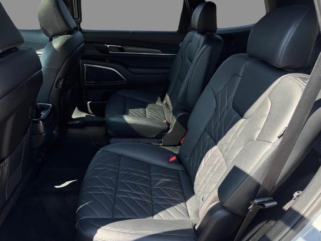 Used 2025 Kia Telluride EX X-Line AWD/4WD image 15