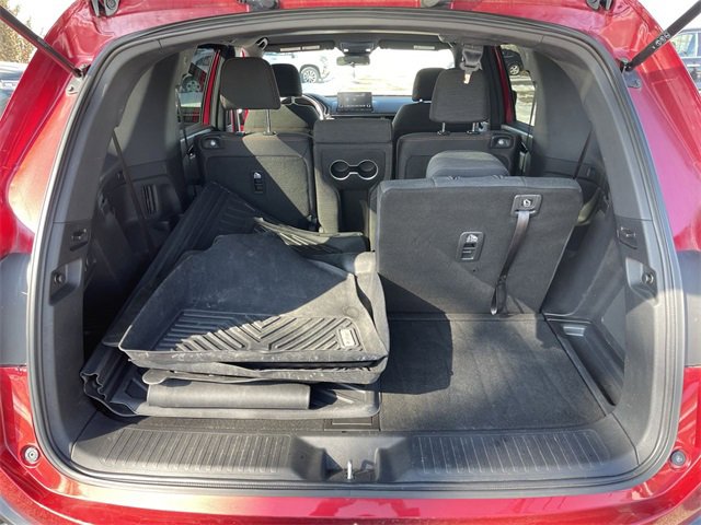 Used 2025 Honda Pilot Sport image 23