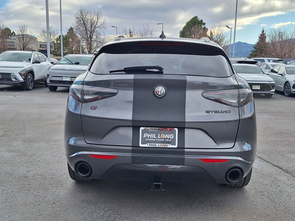Used 2021 Alfa Romeo Stelvio Ti Sport image 4
