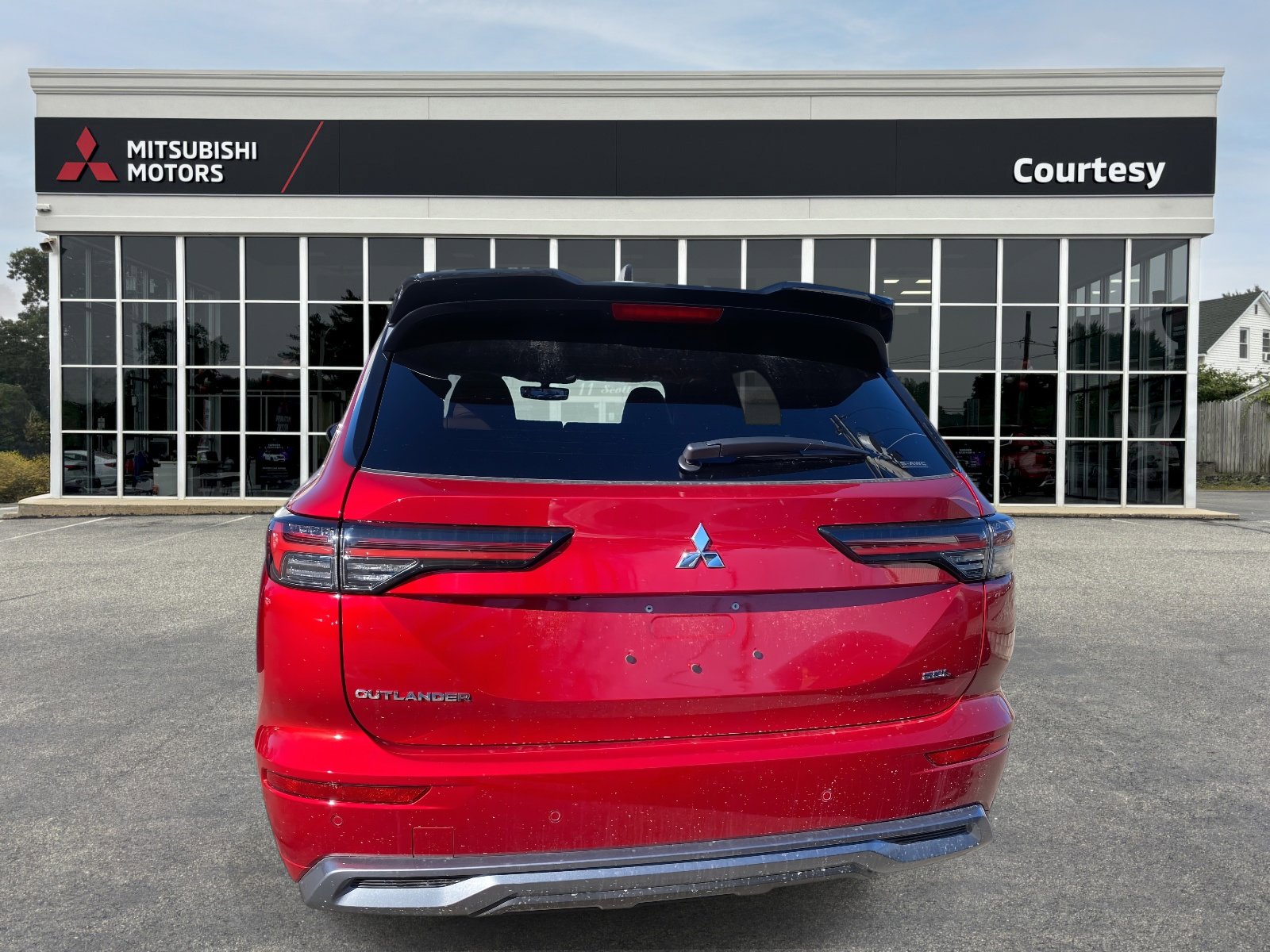 New 2026 Mitsubishi Outlander SEL video 3