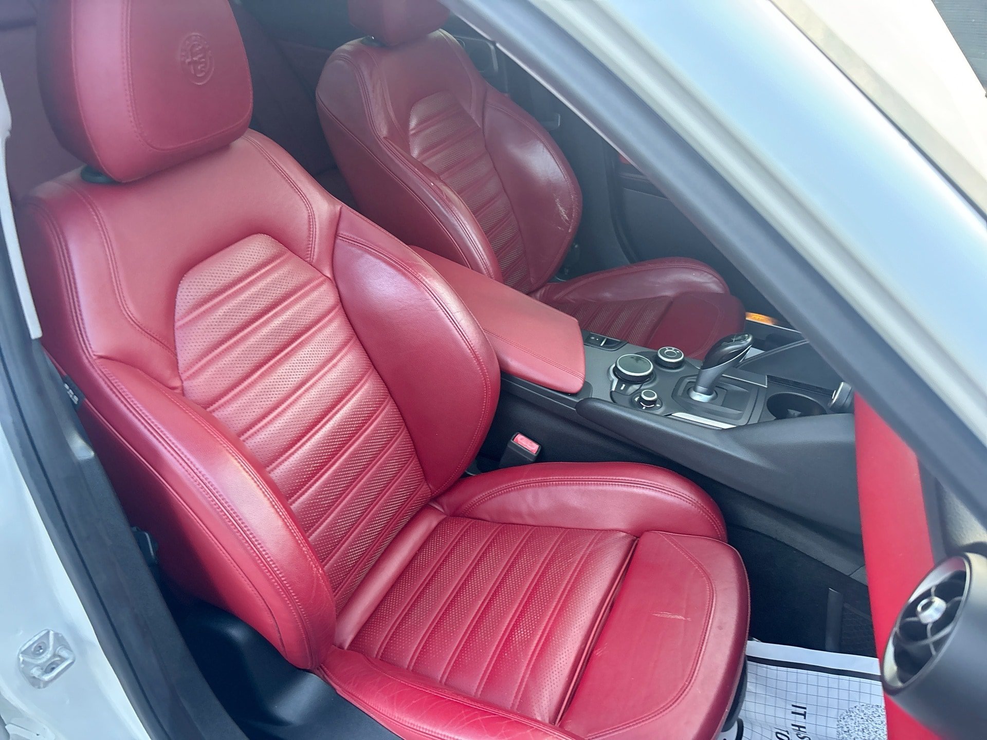 Used 2018 Alfa Romeo Giulia Ti Sport w/ Quick Order Package 22S Sport AWD/4WD image 28