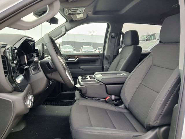 New 2026 GMC Sierra 1500 SLE w/ Preferred Package AWD/4WD image 10