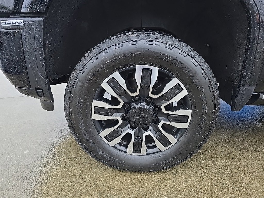 Used 2024 GMC Sierra 3500 Denali Ultimate image 43