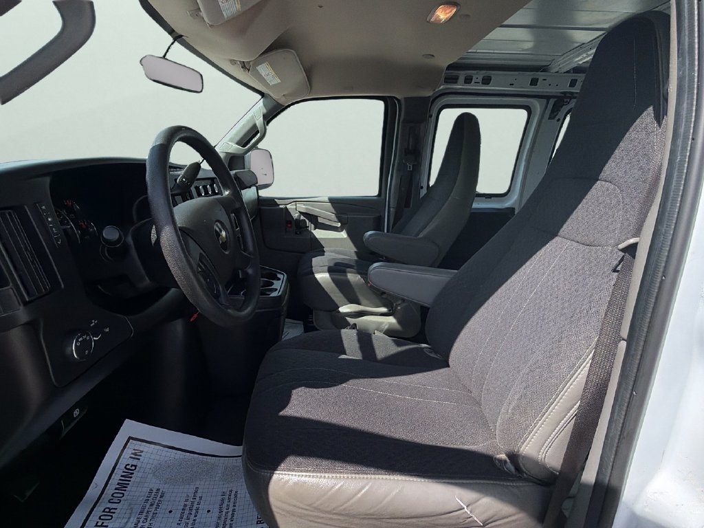 Used 2024 Chevrolet Express 2500 w/ Driver Convenience Package RWD image 18