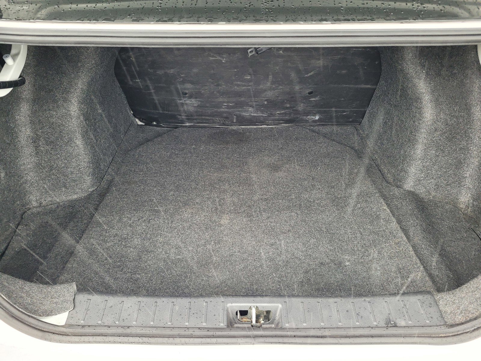 Used 2020 Nissan Versa S image 19