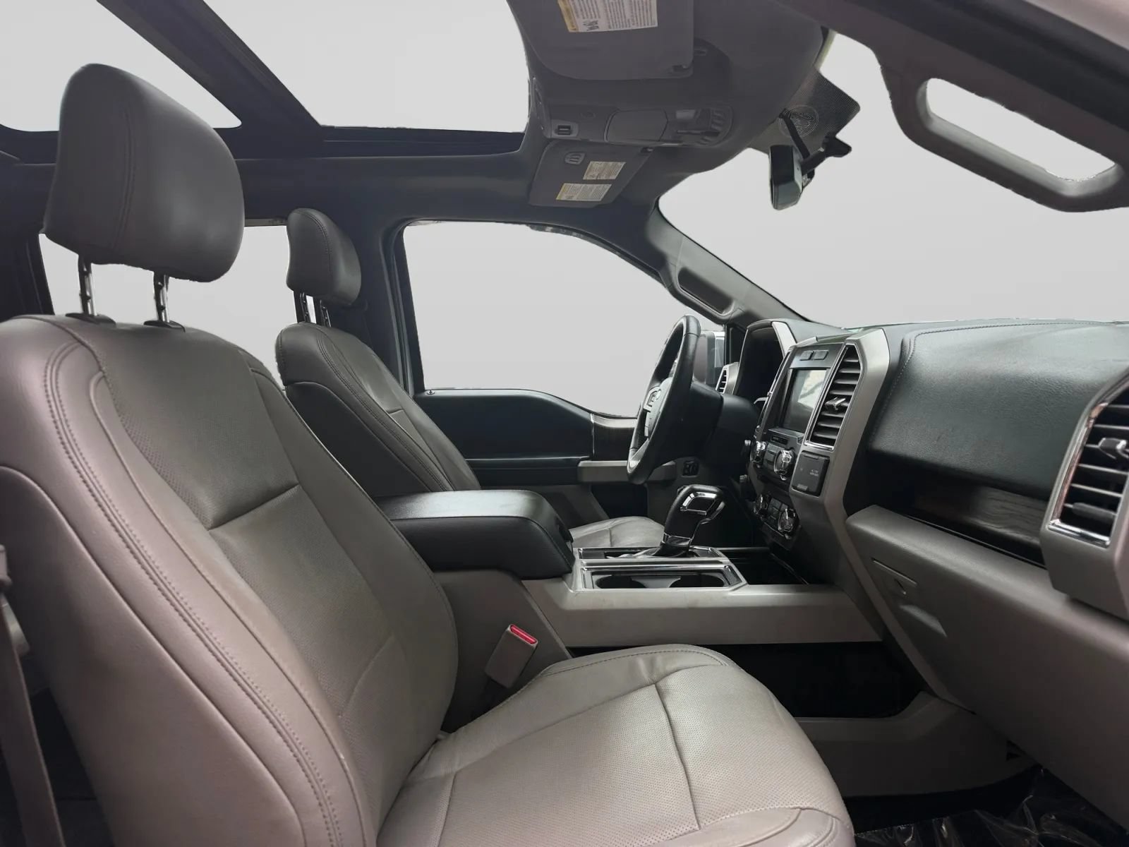 Used 2016 Ford F150 Lariat AWD/4WD image 33