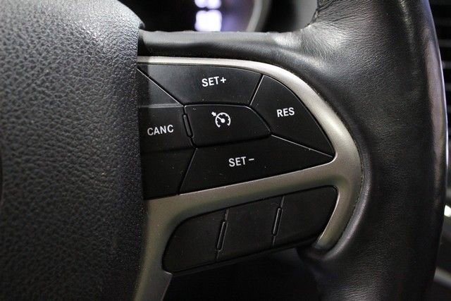Used 2018 Jeep Grand Cherokee Limited image 26