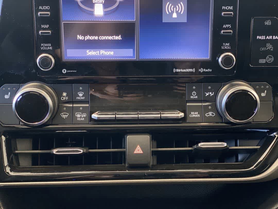 Used 2022 Toyota Highlander XLE image 21