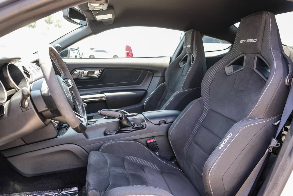 Used 2017 Ford Mustang Shelby GT350 w/ Electronics Package RWD image 18
