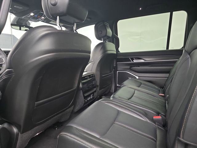 Used 2024 Jeep Wagoneer L Series II w/ Flexible Seating Group image 47