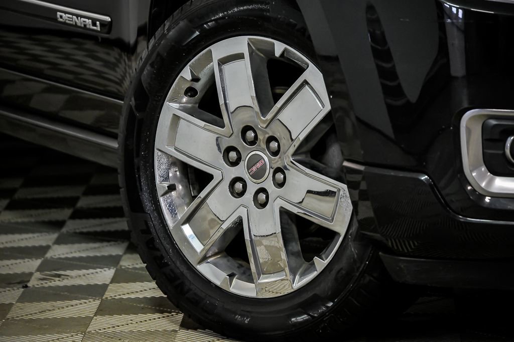 Used 2015 GMC Acadia Denali image 3