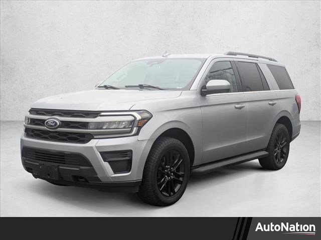 Used 2024 Ford Expedition XLT image 1