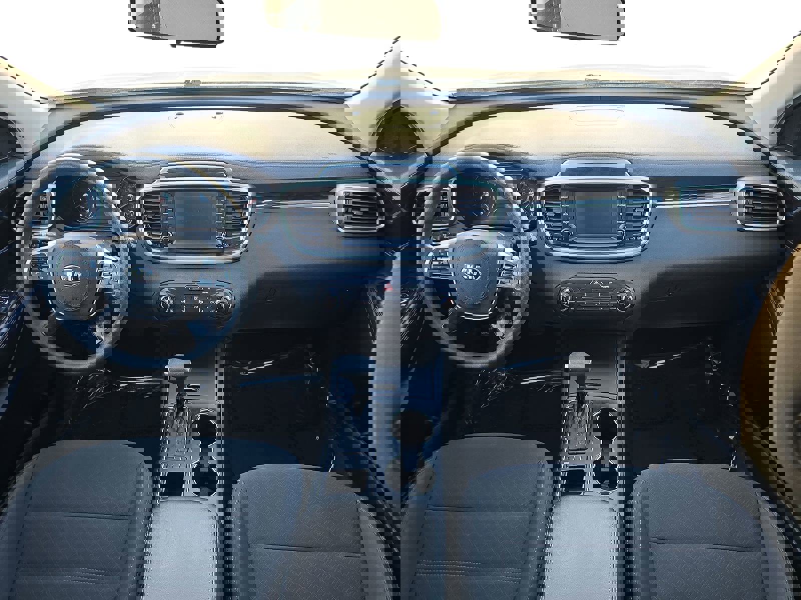 Used 2020 Kia Sorento LX FWD image 9