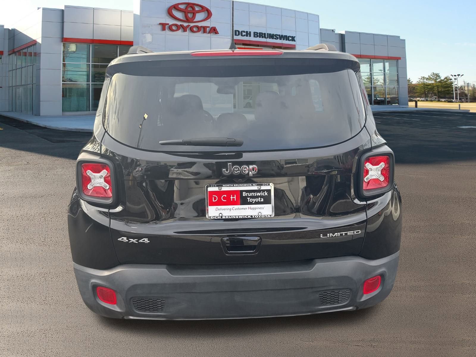 Used 2022 Jeep Renegade Limited image 6