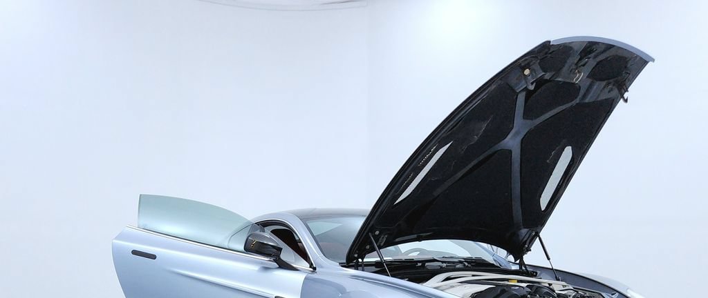 Used 2014 Aston Martin Vanquish Coupe RWD image 12