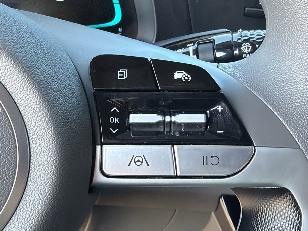 Used 2025 Hyundai Elantra Blue w/ Cargo Package FWD image 25