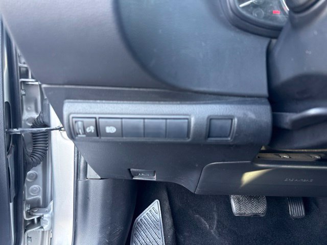 Used 2021 Toyota Corolla LE FWD image 27