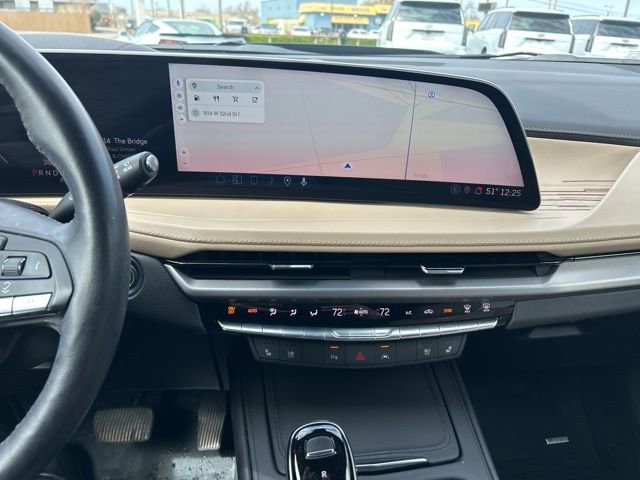 Used 2024 Cadillac XT4 Premium Luxury w/ Technology Package image 13