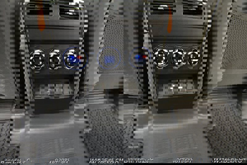 Used 2023 Land Rover Defender 130 X image 27