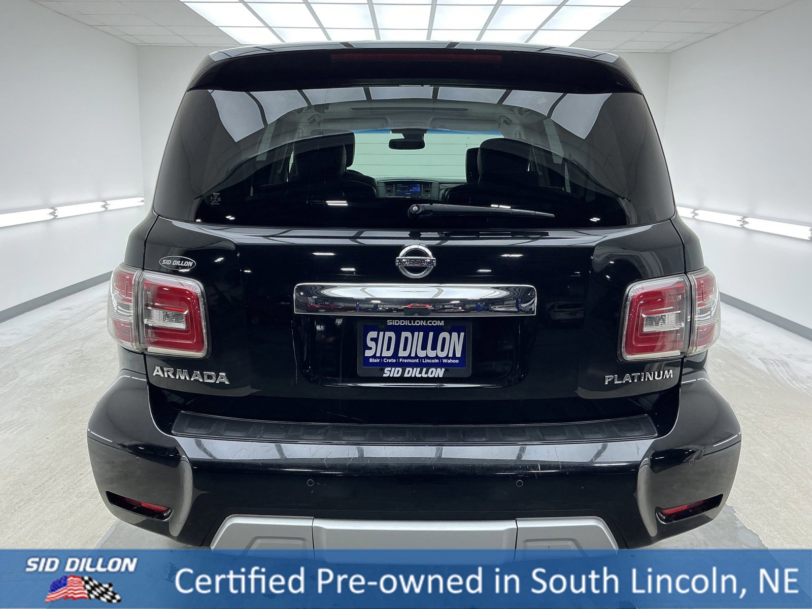 Used 2017 Nissan Armada Platinum w/ Captain Seat Package image 5