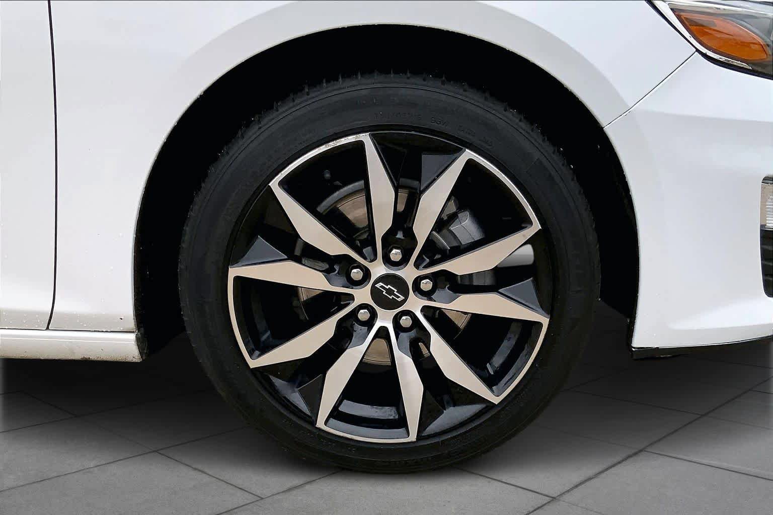 Used 2020 Chevrolet Malibu RS w/ LPO, Convenience Package 1 FWD image 10