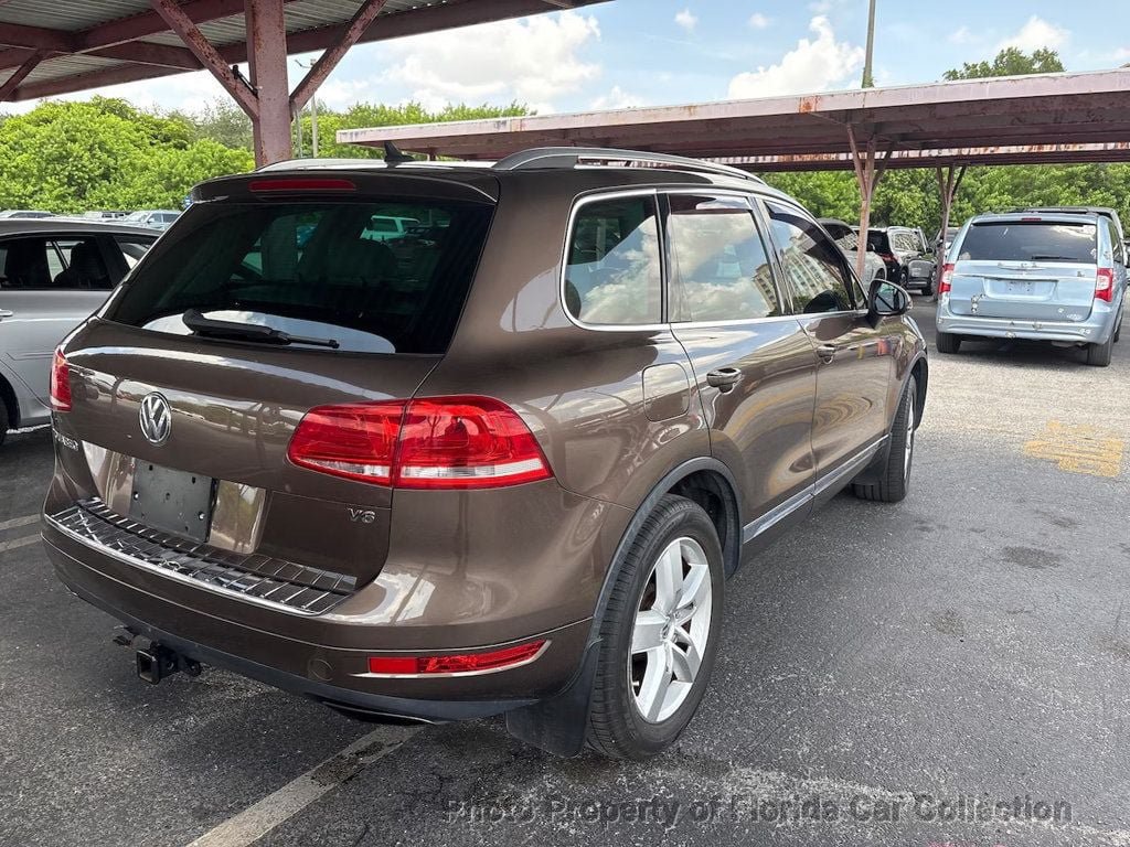 Used 2012 Volkswagen Touareg VR6 AWD/4WD image 4