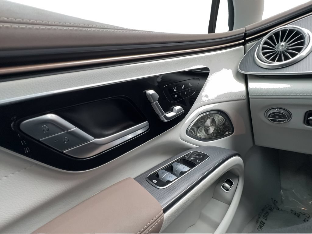 Used 2022 Mercedes-Benz EQS 450+ Sedan image 47