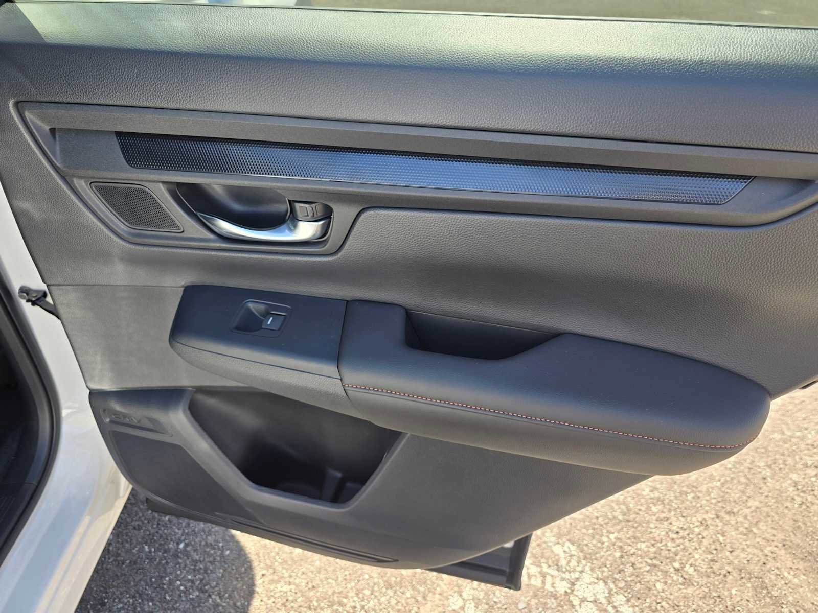 Used 2026 Honda CR-V Sport-L image 13