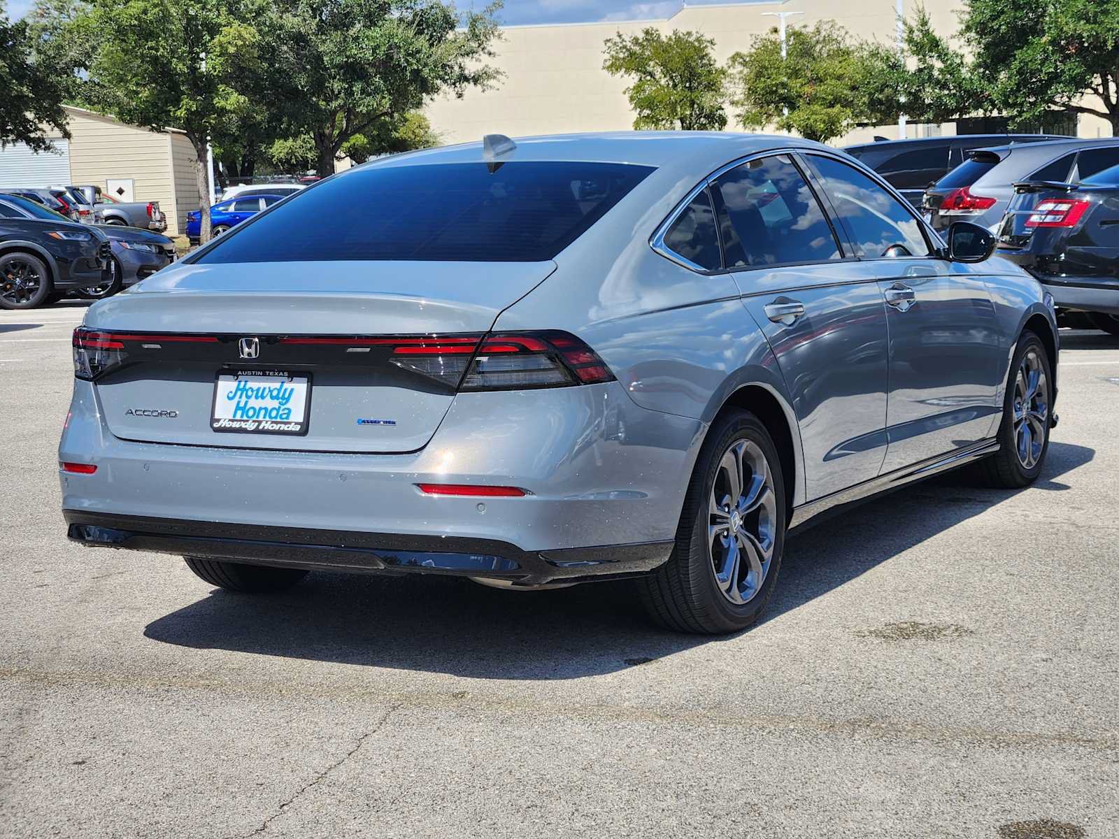 Used 2026 Honda Accord EX-L image 6